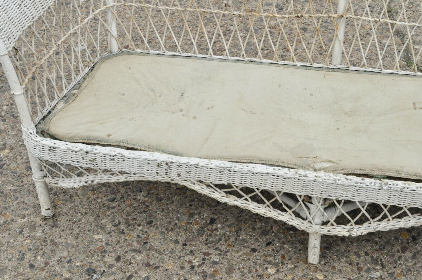 Antique Victorian Wicker Rattan Sunroom Patio Furniture Sofa Couch Furniture