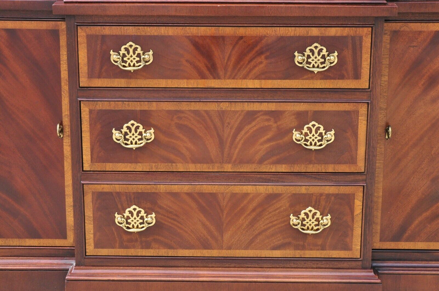 Hickory Chippendale Banded Inlay China Cabinet American Masterpiece Collection