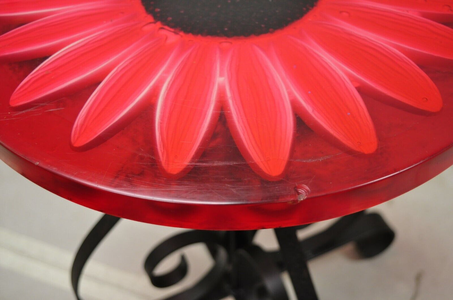 Vintage Wondermold Gamma Associates Red Resin Sun Flower Iron Side Tables - Pair