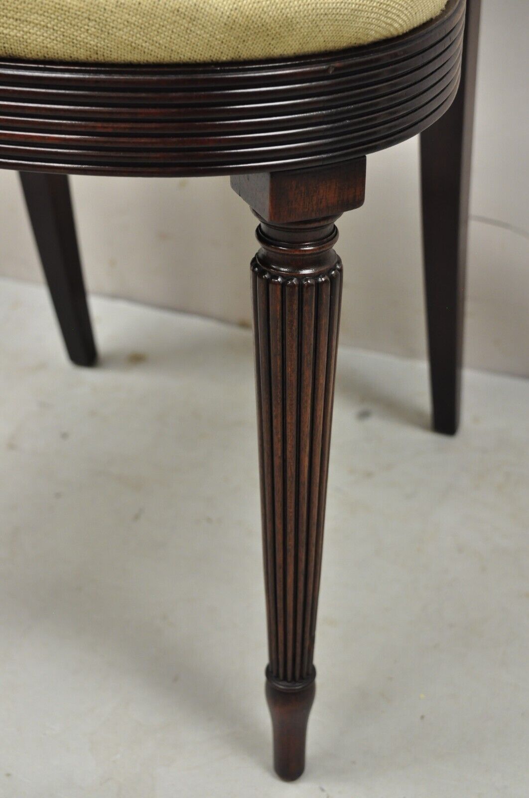 Vintage Mahogany Regency Federal Style X-Form Accent Side Chair