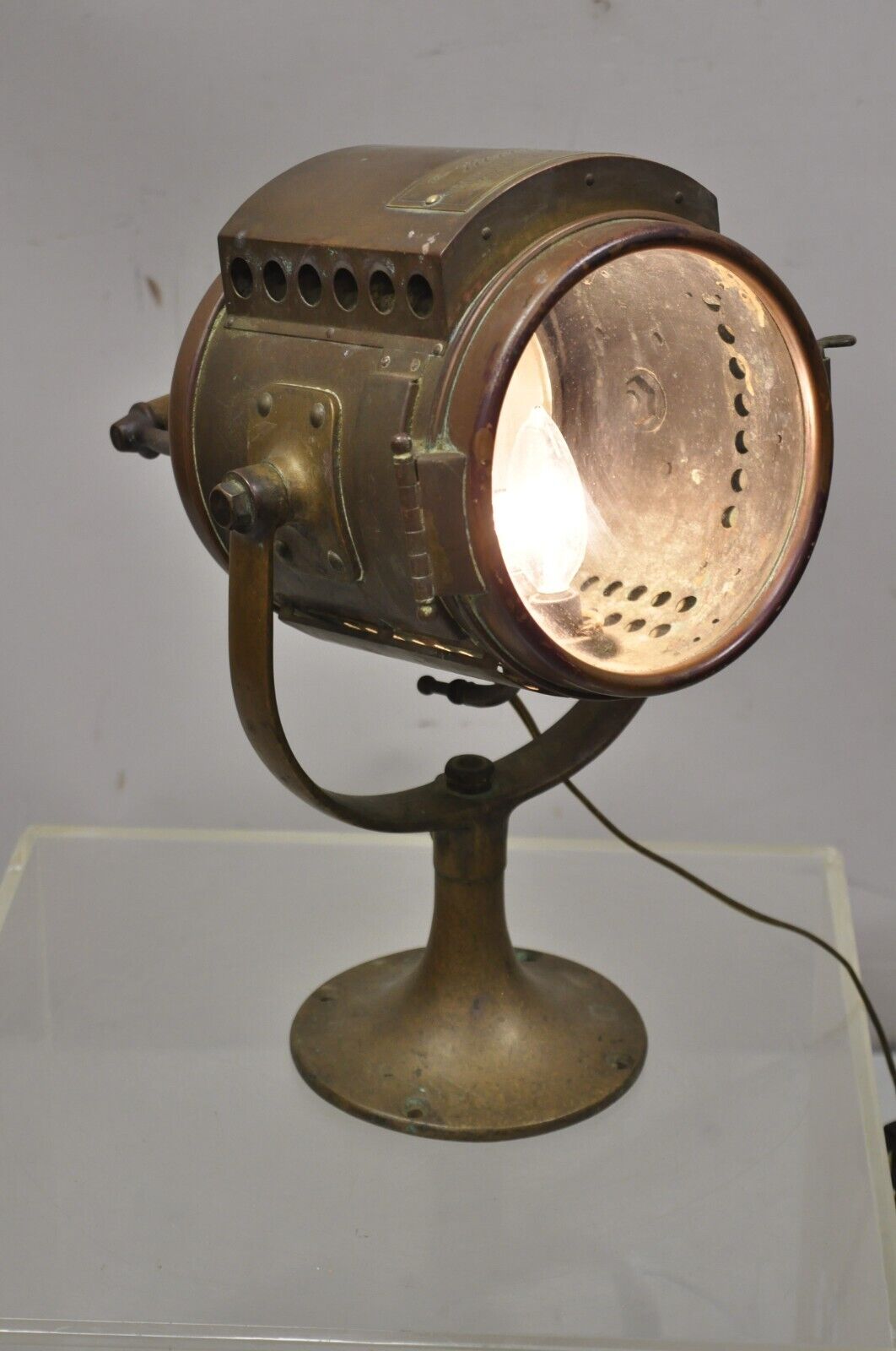 Antique The Neverout Searchlight Projector Brass Naval Rose Mfg Table Lamp