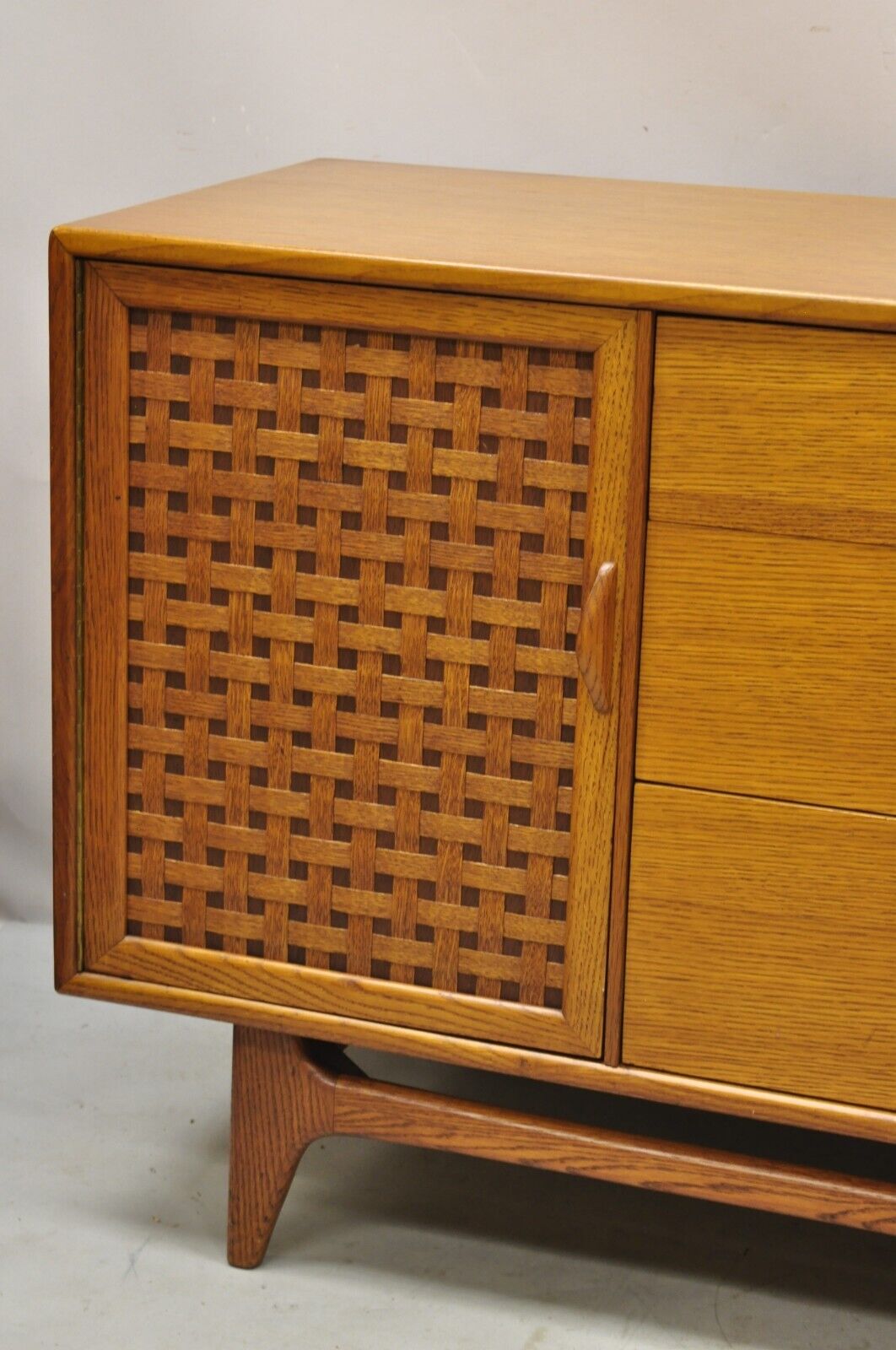 Lane Perception Mid Century Modern Oak Wood Lattice Long Dresser Credenza