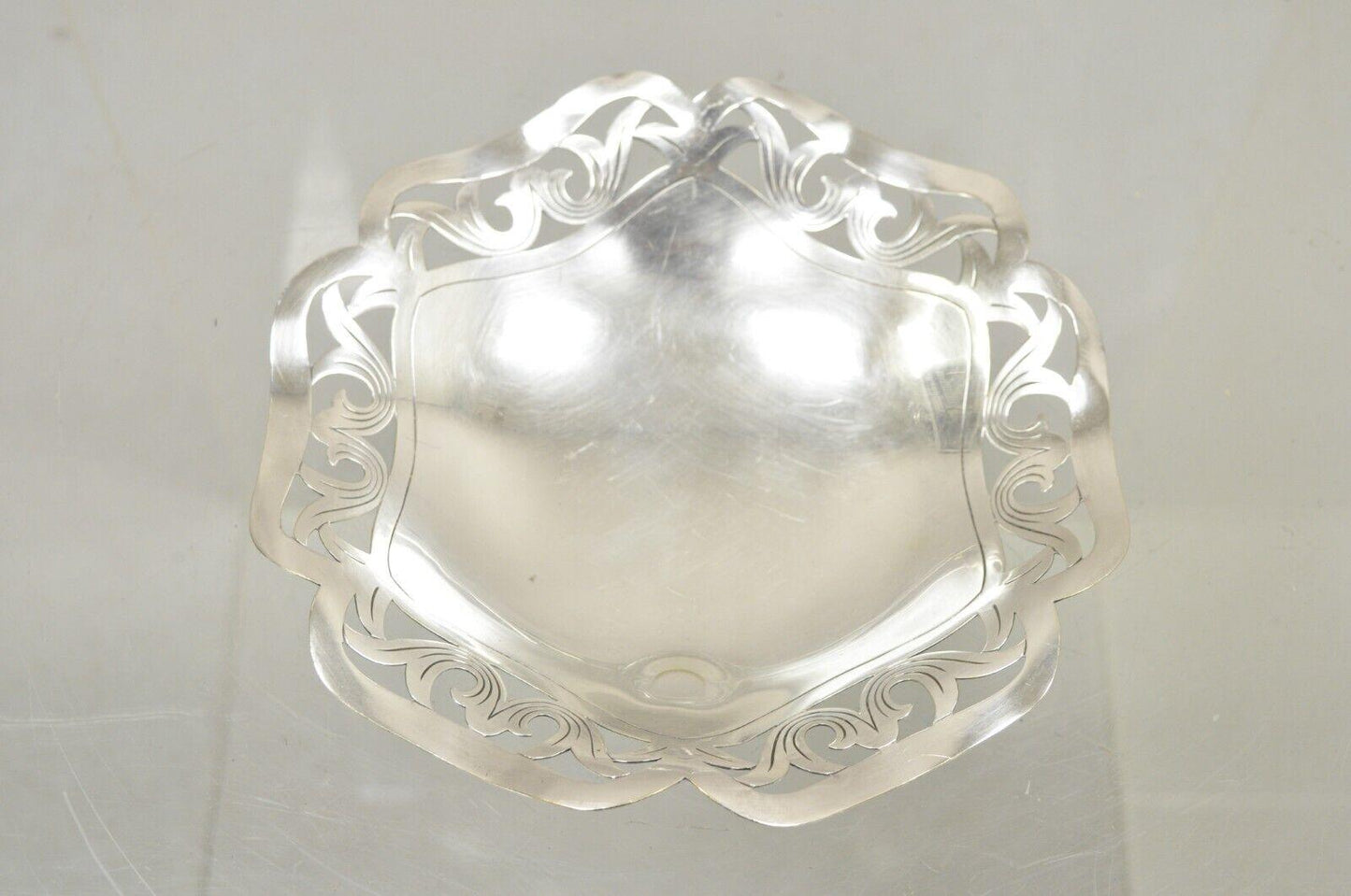 Vintage Victorian Scalloped Pierced Gallery Silver Plated Candy Trinket Dish