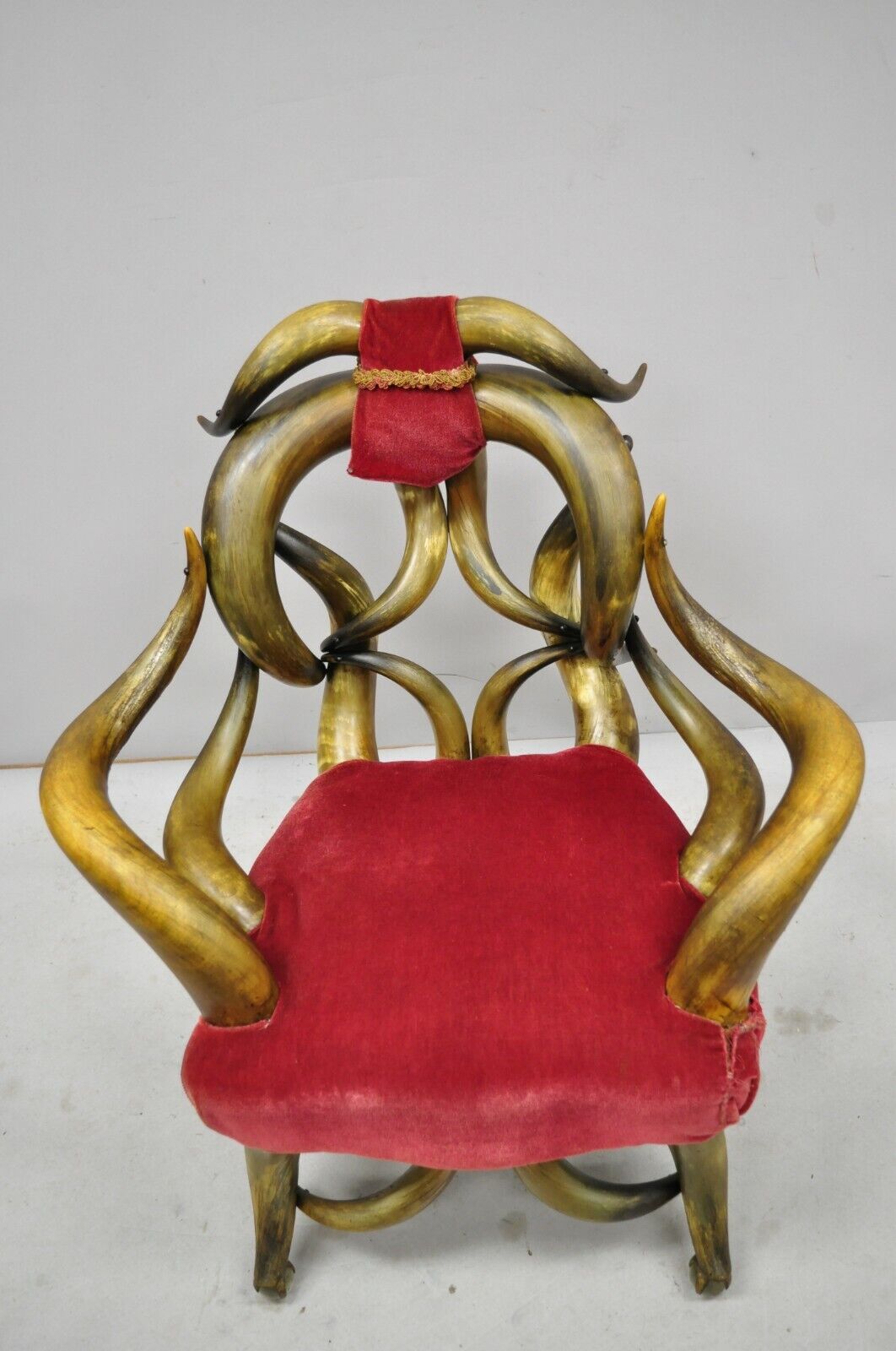 19th C Victorian Antique Steer Horn Parlor Club Lounge Chair Glass Ball Feet