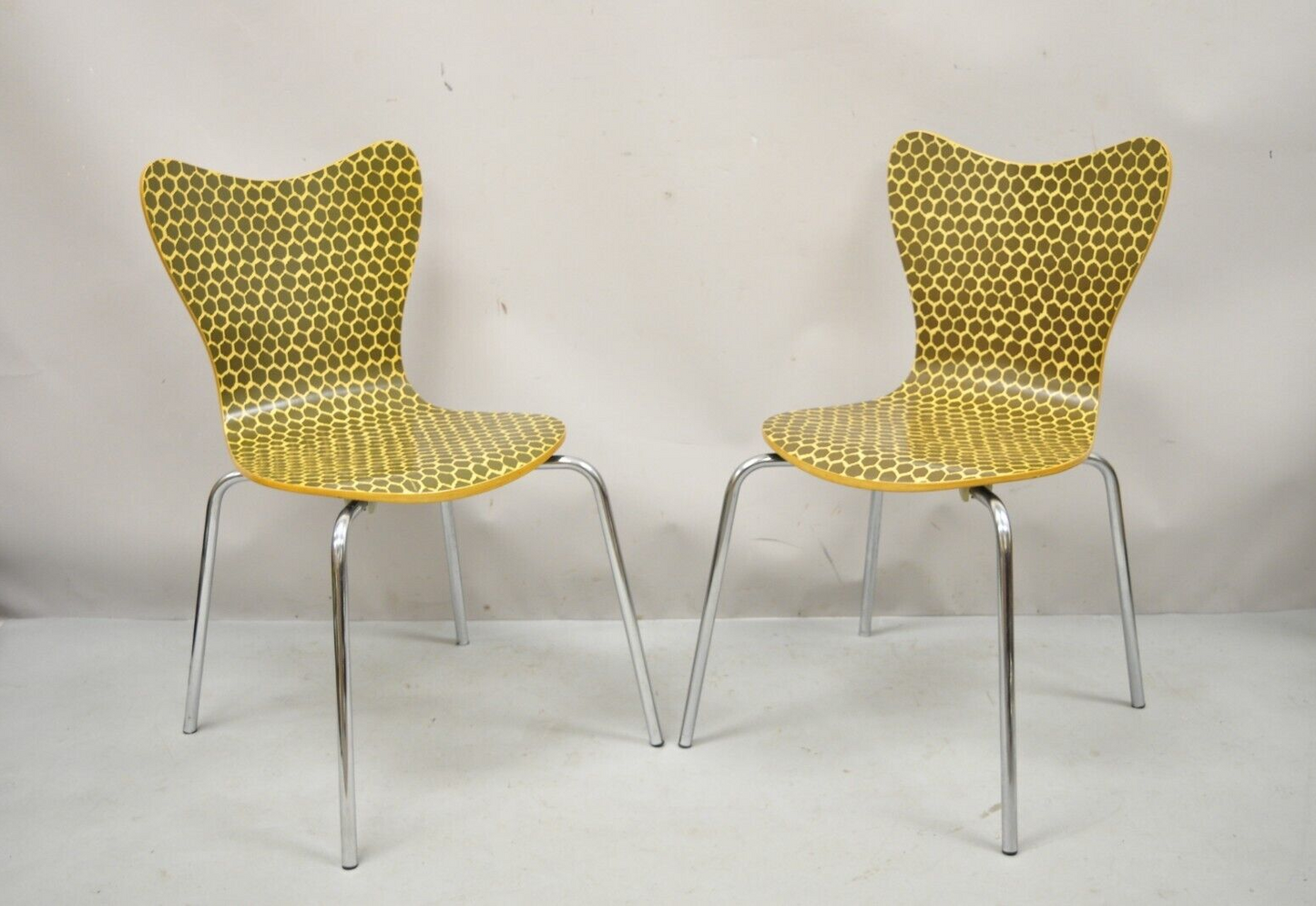 Modern Beehive Print Fritz Hansen Series 7 Style Side Chairs - Set of 3