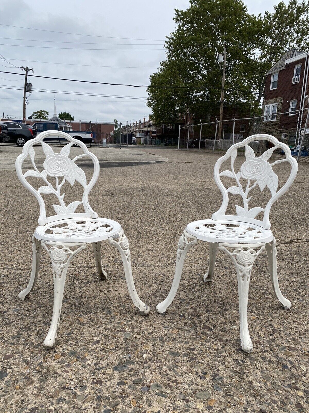 Victorian Style Rose Pattern Cast Aluminum Garden Patio Outdoor Bistro Chairs