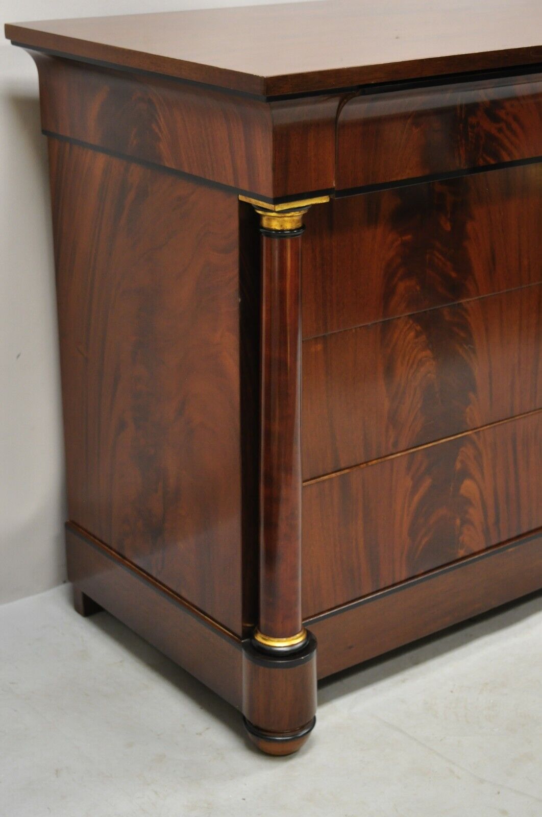 Villa Garnelo Crotch Mahogany Empire Style 4 Drawer Commode Dresser