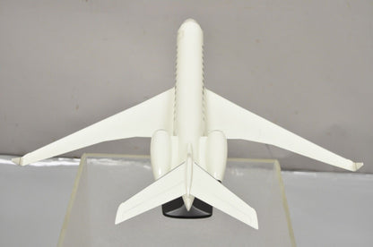 Space Model London England Global Express C-FBGX Bombardier Airplane Model Plane