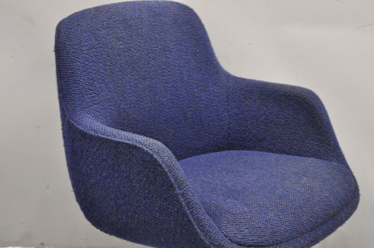 Vintage Mid Century Modern Blue Upholstered Chrome Swivel Base Club Arm Chair