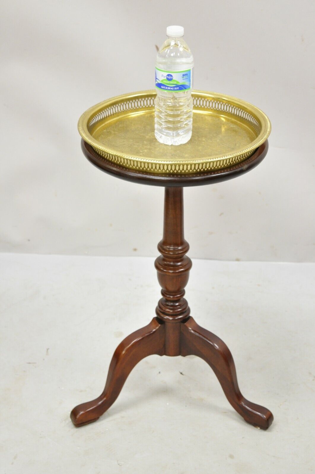 Vintage English Queen Anne Style Small Pedestal Side Table with Brass Tray Top