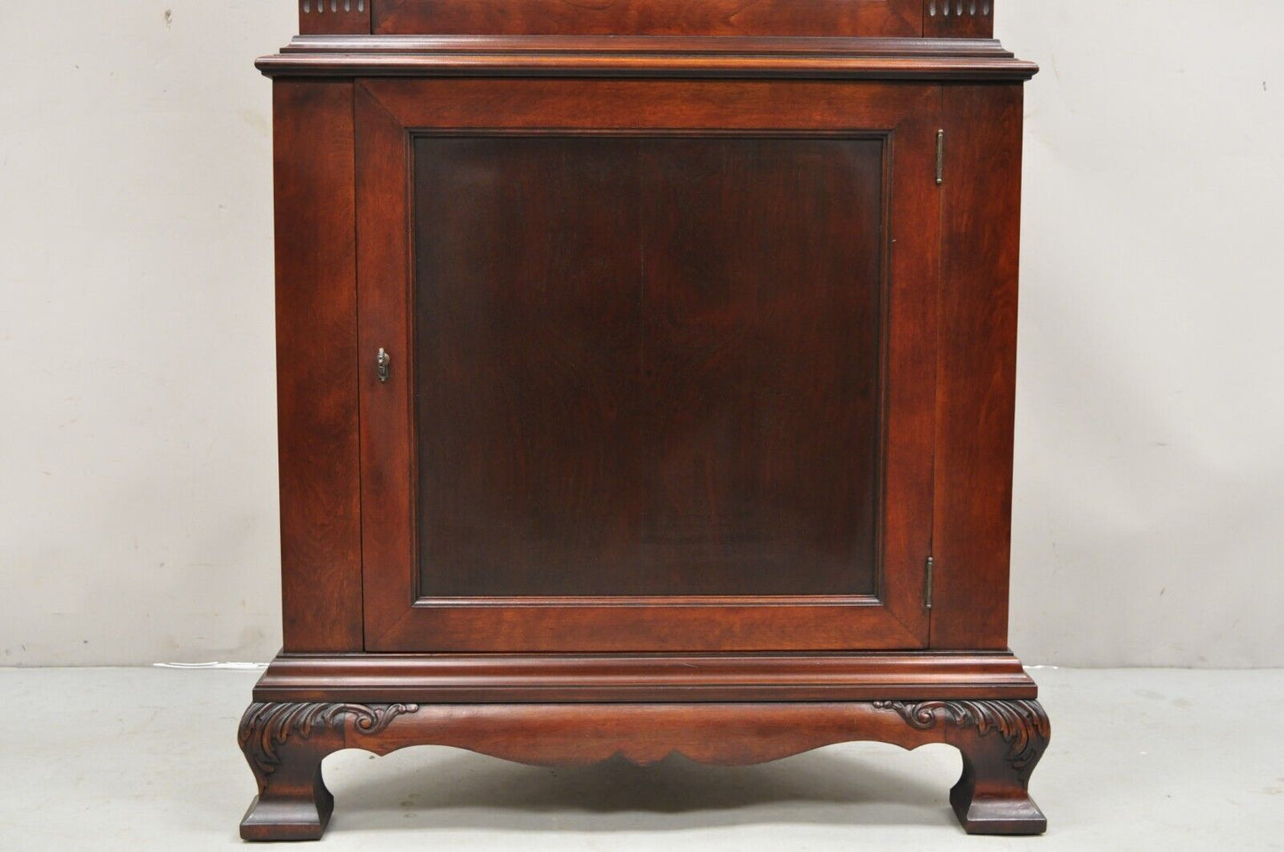 Vintage Georgian Style Mahogany Corner Cabinet China Cabinet with Glass Door