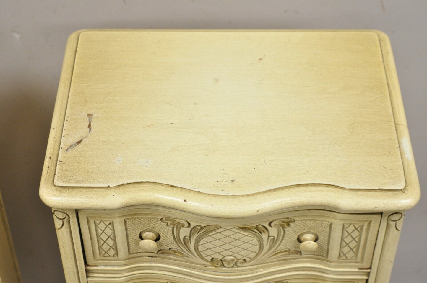 Pair Vtg French Country Provincial Style Cream Painted 5 Drawer Chest Nightstand