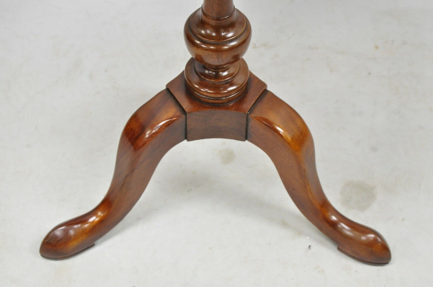 Vintage Solid Cherry Wood Queen Anne Pedestal Base  16.5" Round Lamp Tea Table