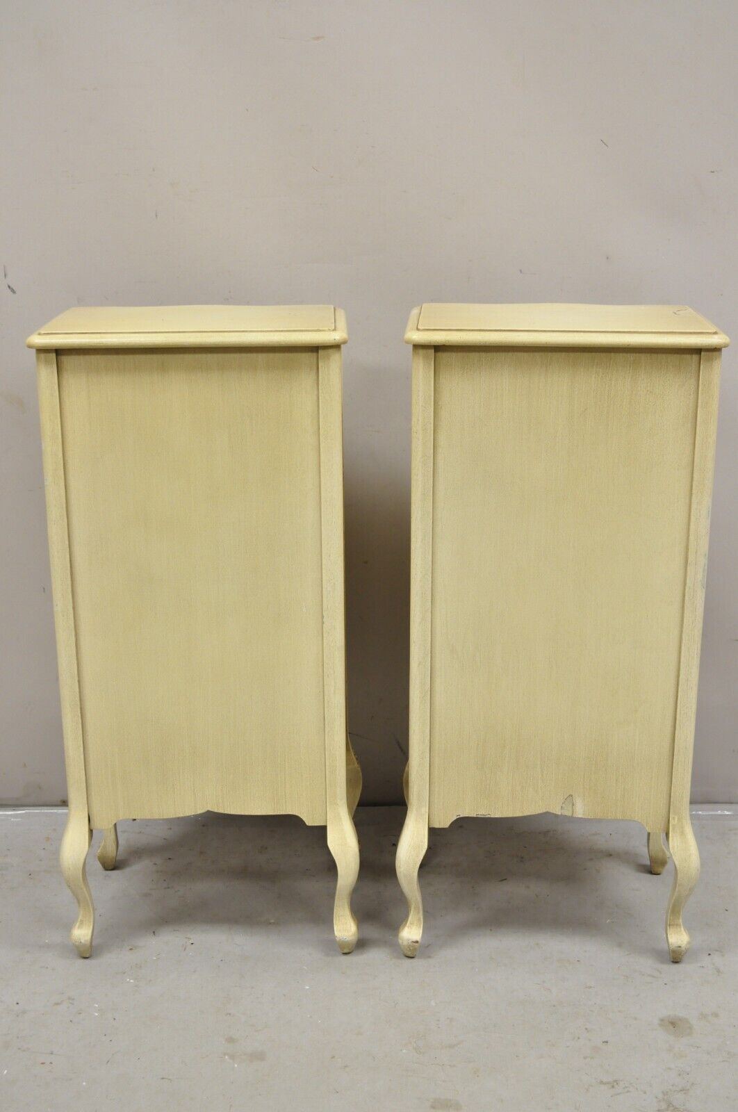 Pair Vtg French Country Provincial Style Cream Painted 5 Drawer Chest Nightstand