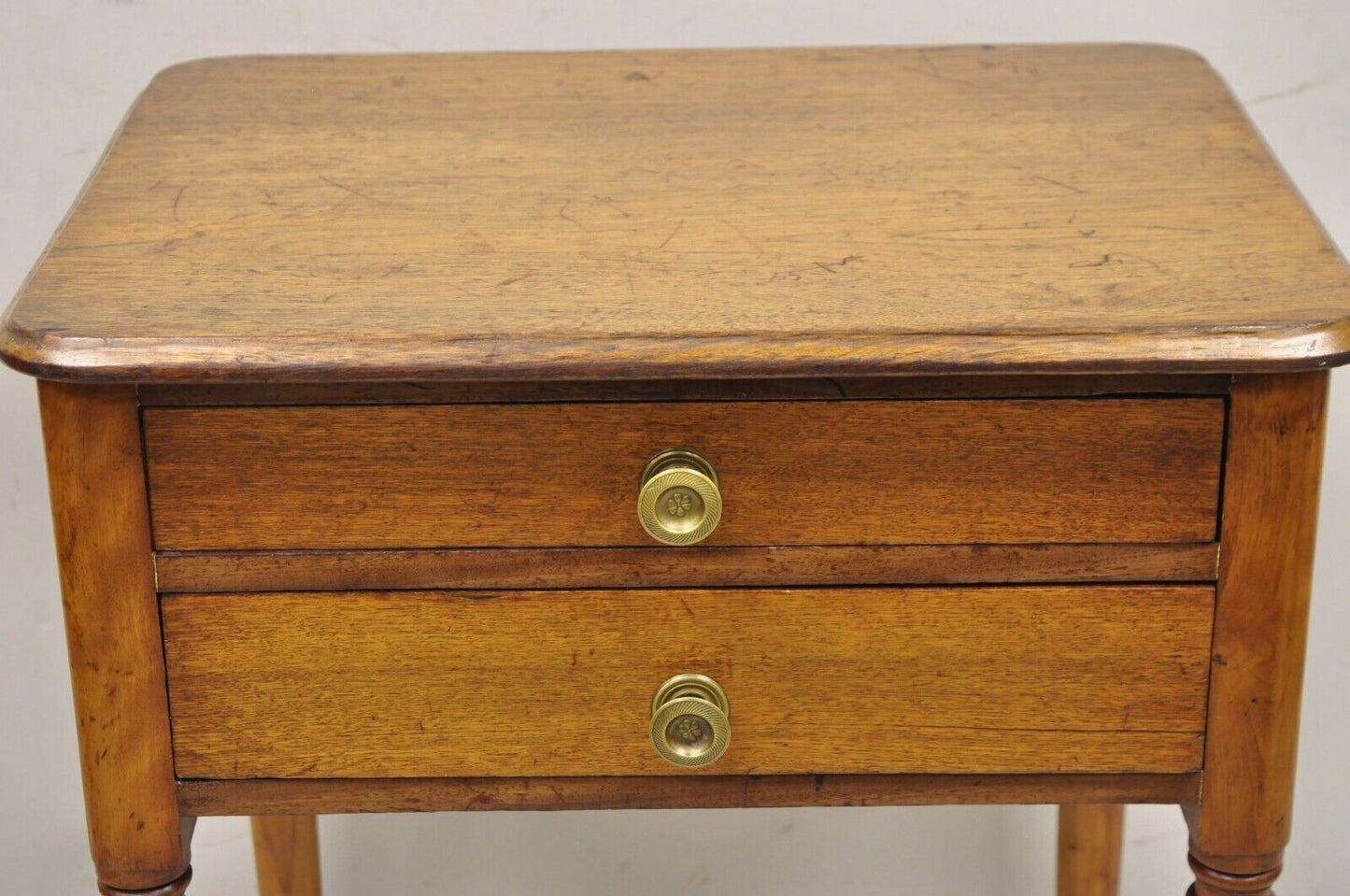 Antique American Colonial Sheraton Mahogany 2 Drawer Nightstand Bedside Table