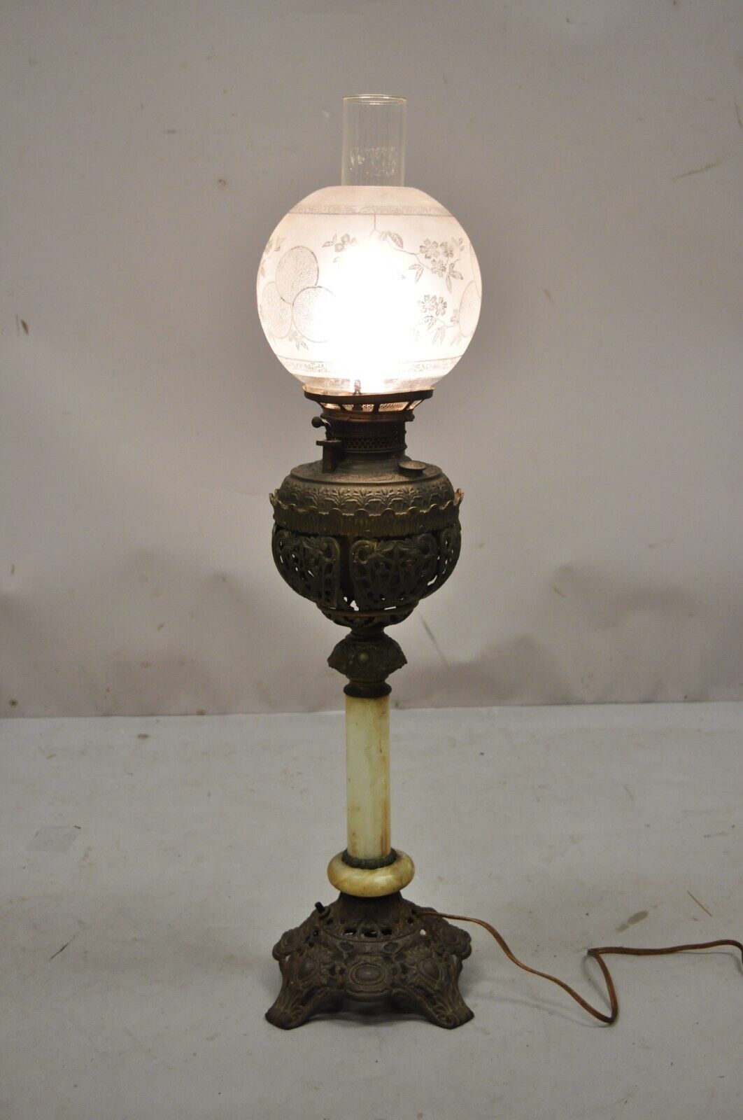 Antique Victorian Bronze Converted Oil Lamp Table Lamp Alabaster Shaft