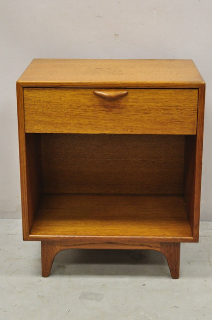 Lane Perception Oak Mid Century Modern One Drawer Nightstand Side Table