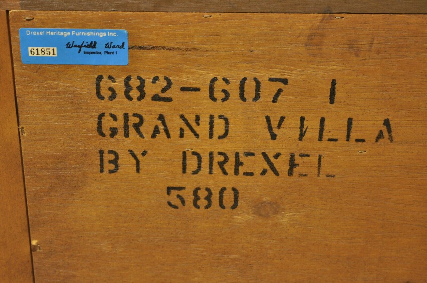 Drexel Grand Villa 3 Drawer Oak Bombe Commode Chest Nightstand Dresser